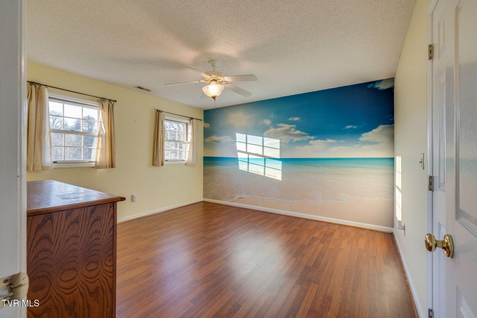 Photo #40: 1001 Fiddlers Way