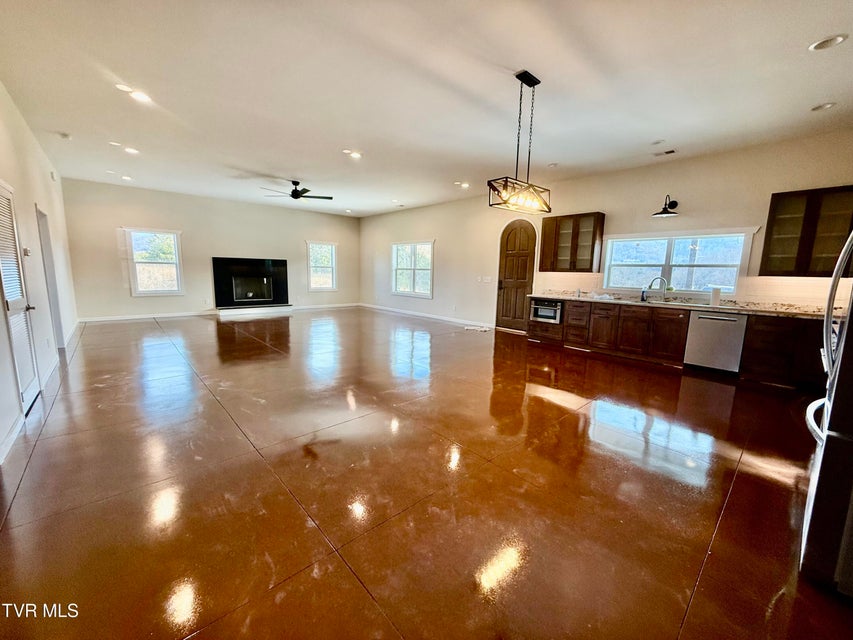 Photo #15: 2114 Powell River Rd 