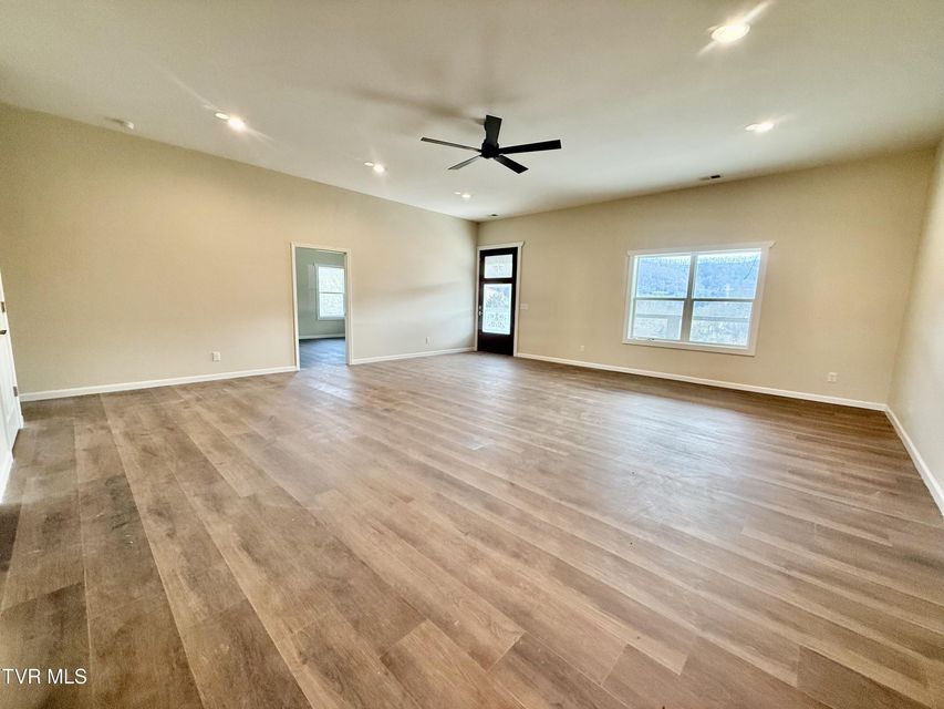 Photo #33: 2114 Powell River Rd 