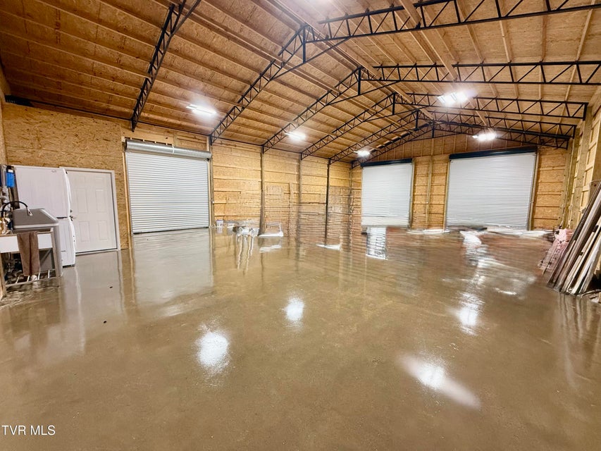 Photo #52: 2114 Powell River Rd 