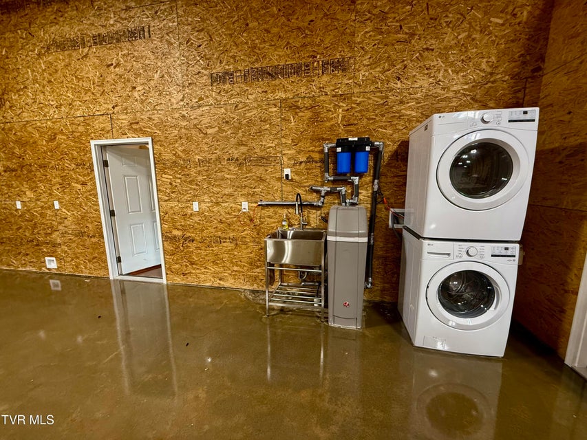 Photo #55: 2114 Powell River Rd 