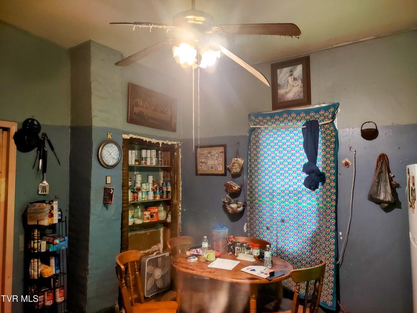 Photo #9: 1004 Maple Street