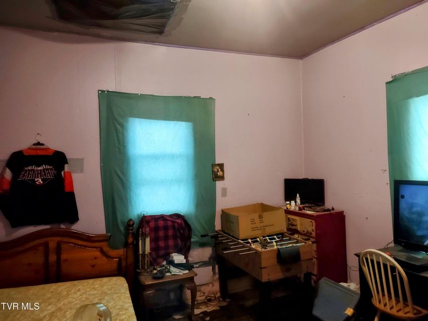 Photo #4: 1004 Maple Street