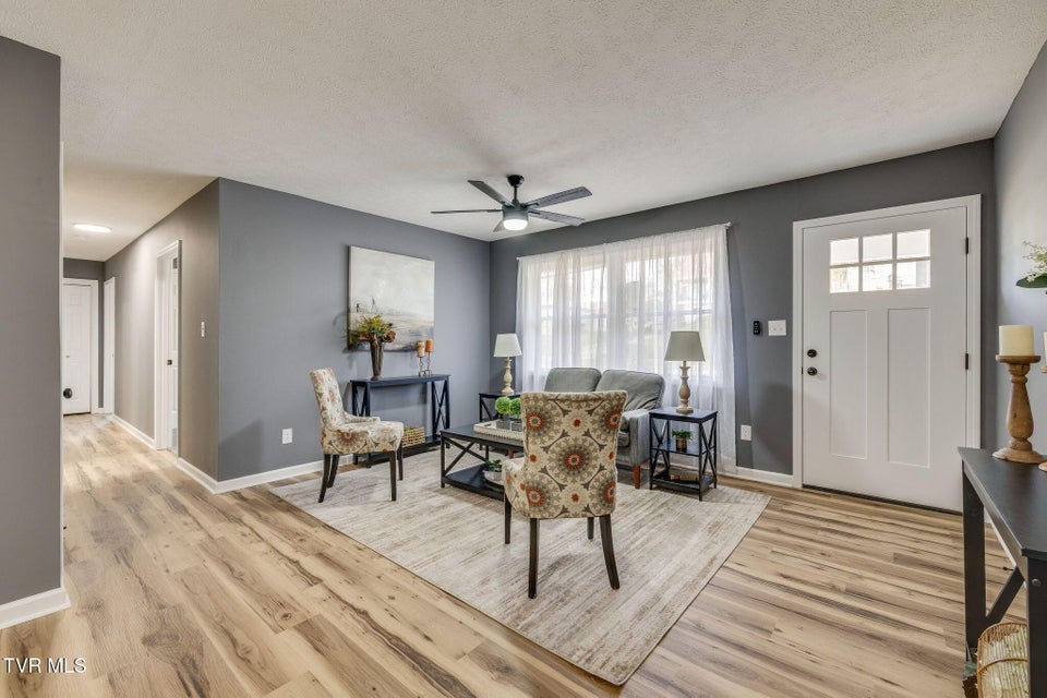 Photo #5: 583 Lovedale Drive