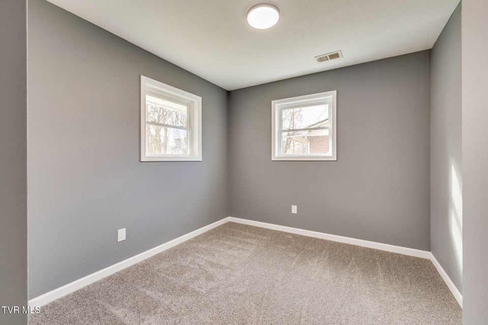 Photo #16: 583 Lovedale Drive