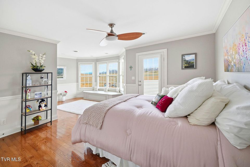 Photo #35: 8 Lake Harbor Court