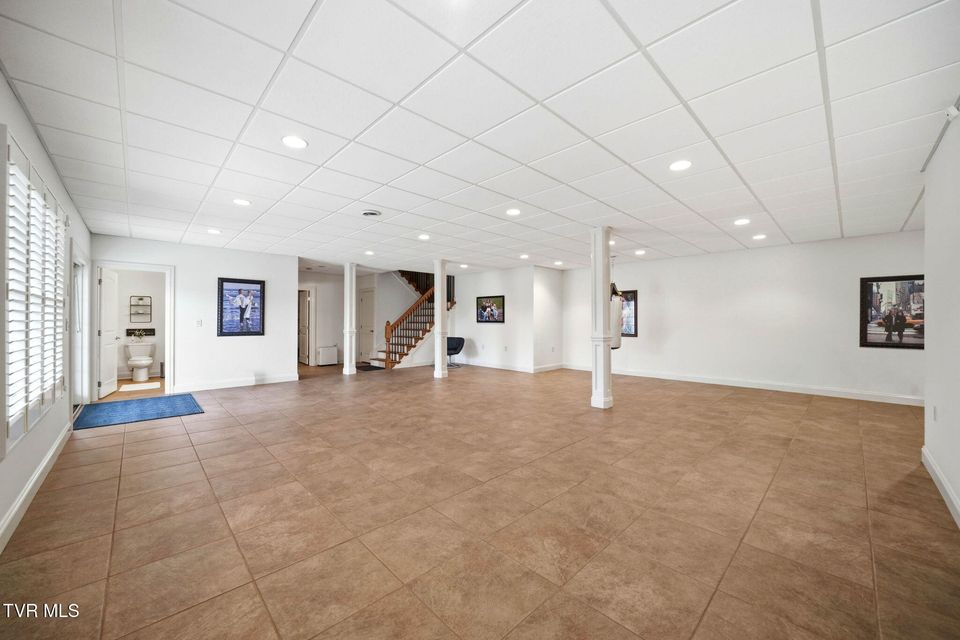 Photo #43: 8 Lake Harbor Court