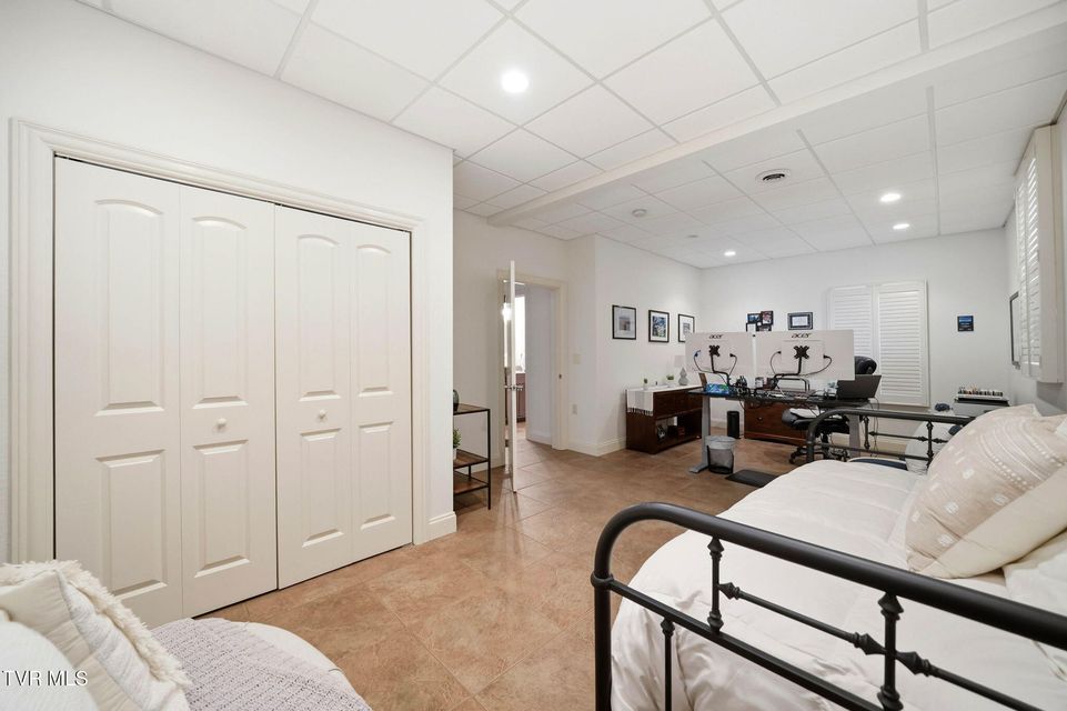 Photo #47: 8 Lake Harbor Court