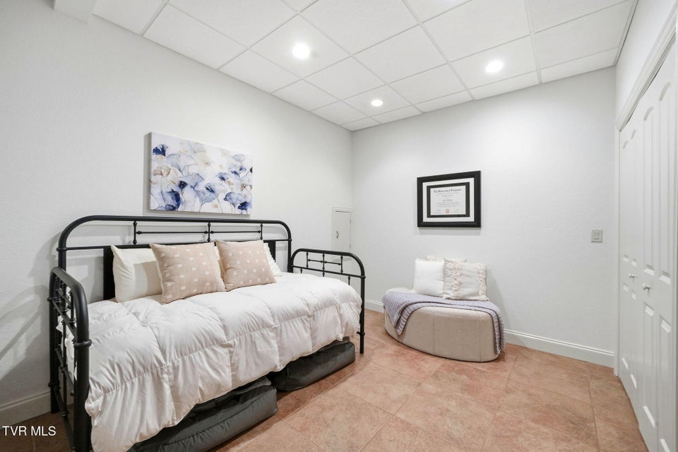 Photo #46: 8 Lake Harbor Court