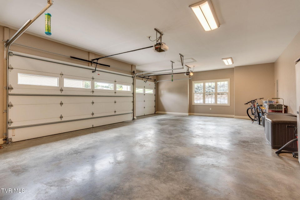 Photo #30: 8 Lake Harbor Court