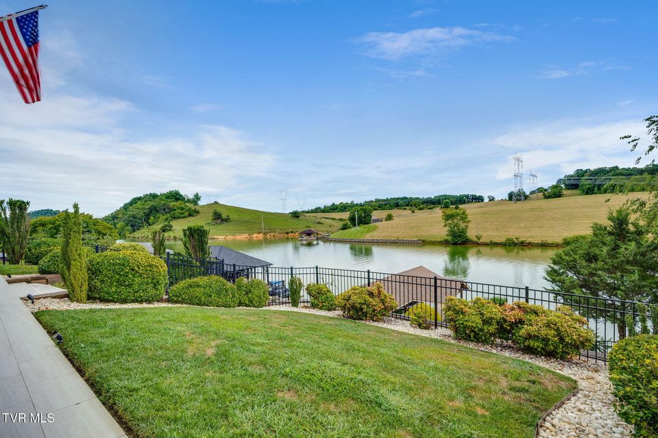 Photo #53: 8 Lake Harbor Court