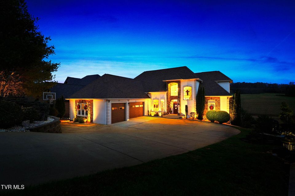 Photo #61: 8 Lake Harbor Court