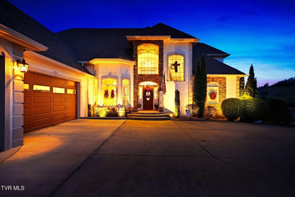 Photo #62: 8 Lake Harbor Court