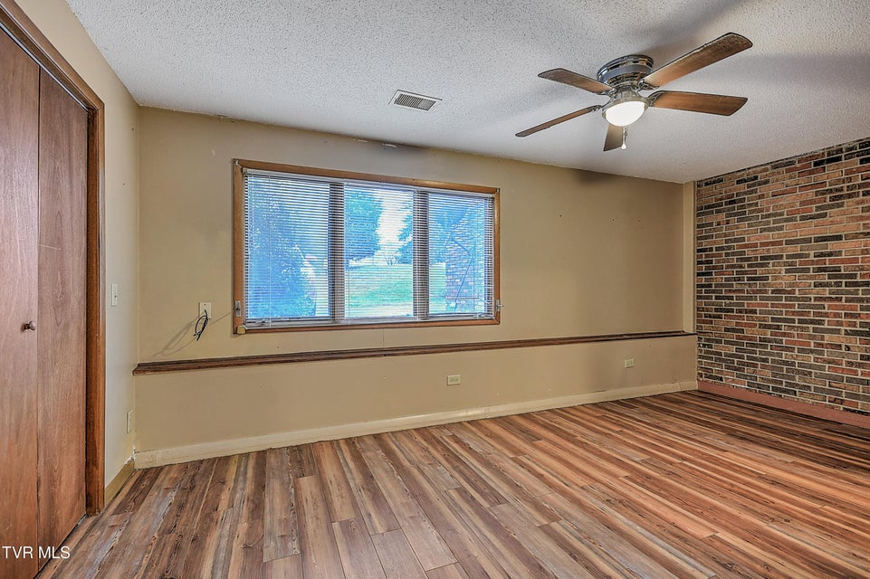 Photo #26: 500 Fleetwood Drive