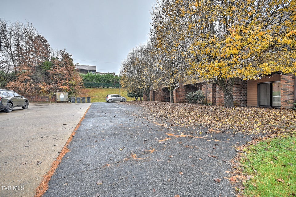 Photo #28: 500 Fleetwood Drive