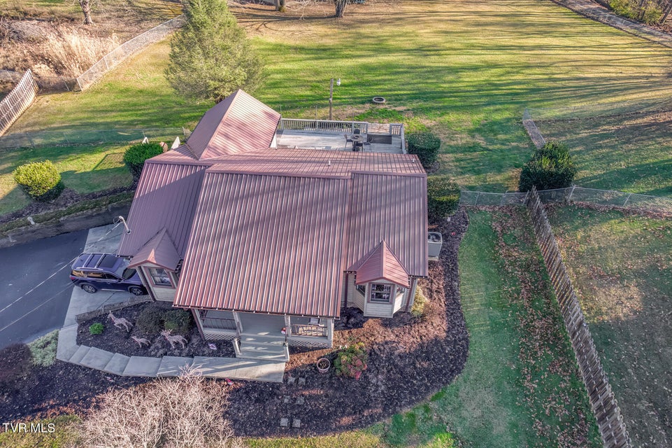 Photo #5: 155 Horseshoe Drive