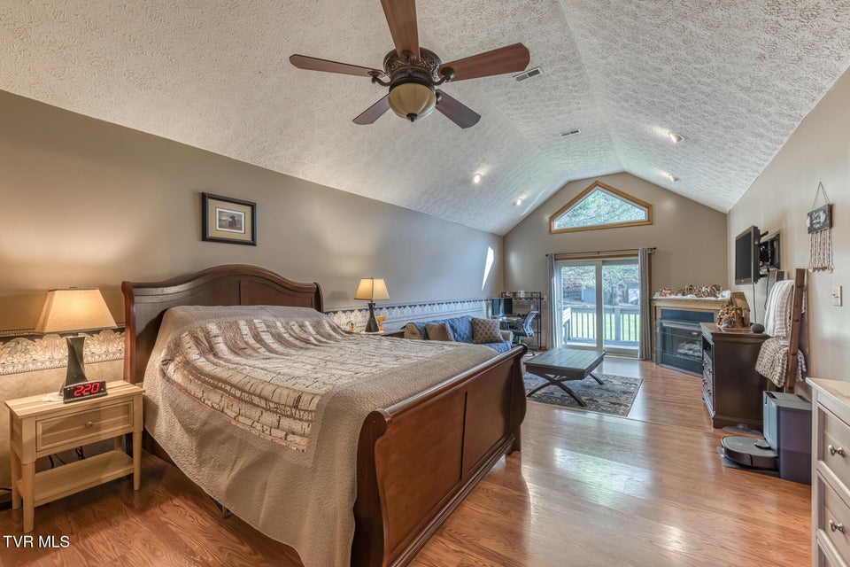 Photo #23: 155 Horseshoe Drive