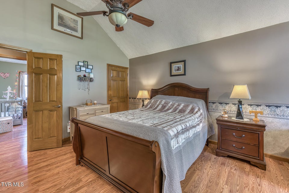 Photo #24: 155 Horseshoe Drive