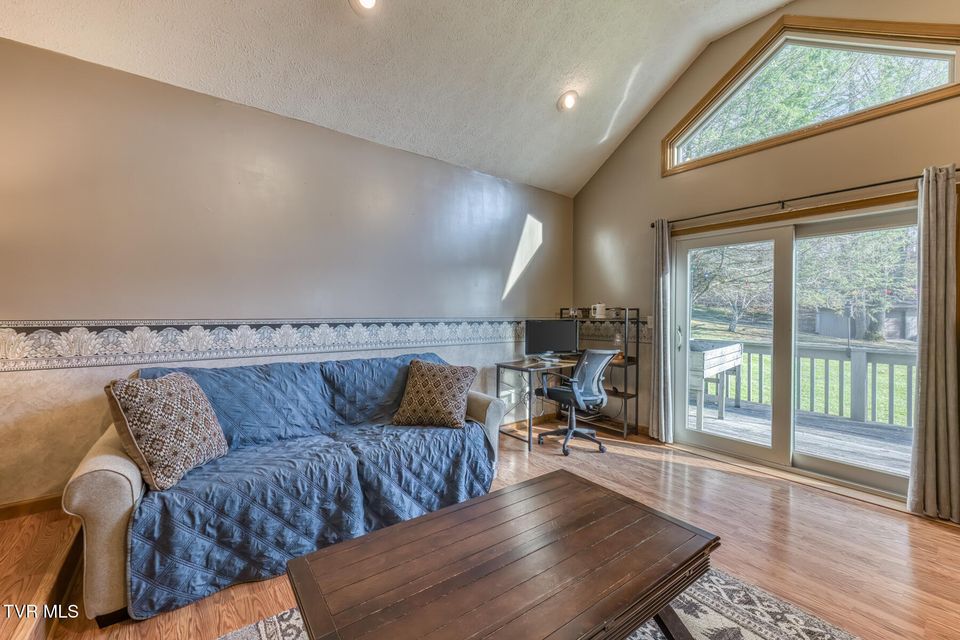 Photo #25: 155 Horseshoe Drive