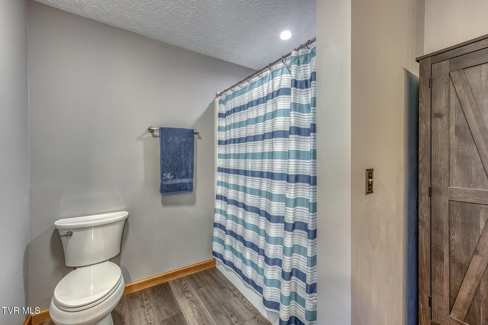 Photo #32: 155 Horseshoe Drive