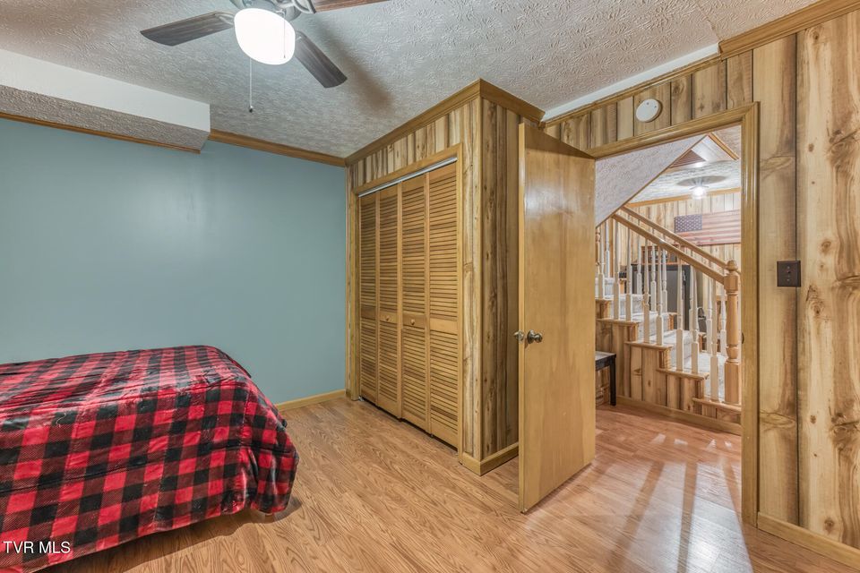 Photo #38: 155 Horseshoe Drive