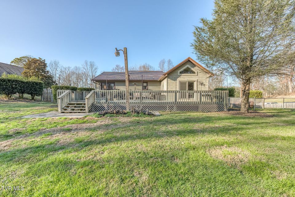 Photo #43: 155 Horseshoe Drive