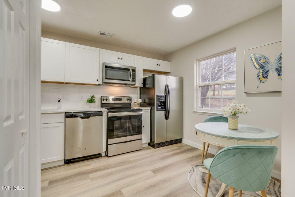 Photo #5: 807 Swadley Road