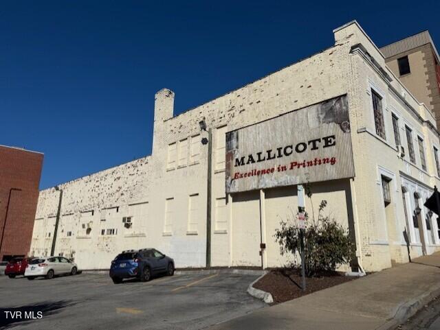 Photo #3: 509 Shelby Street