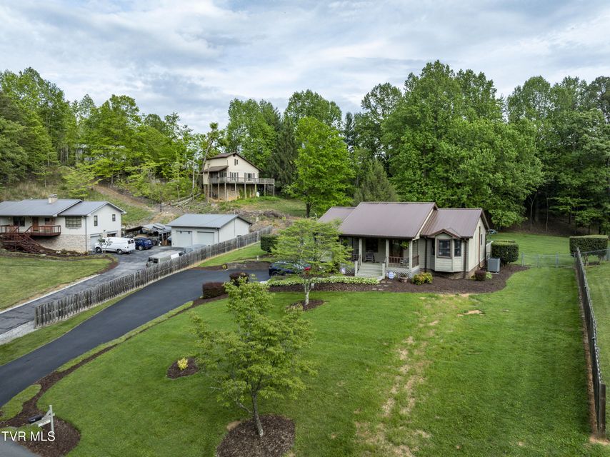 Photo #67: 155 Horseshoe Drive