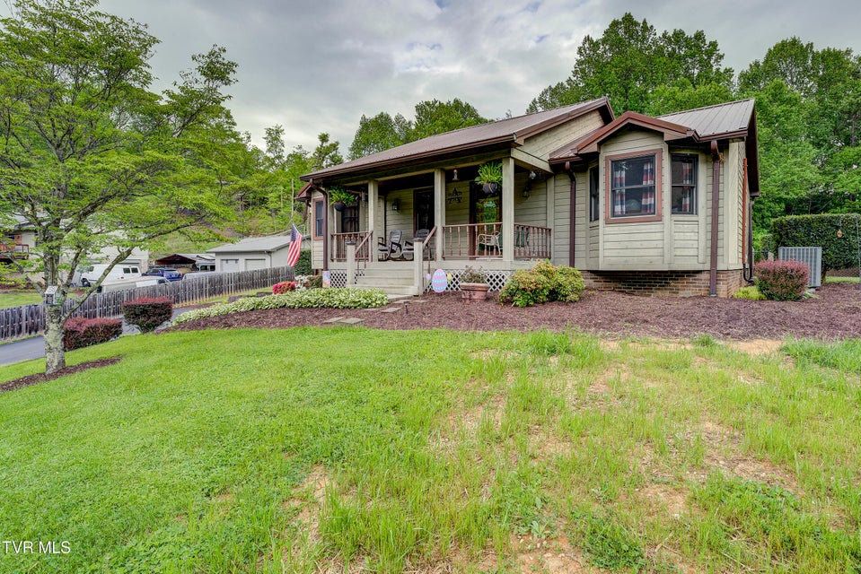 Photo #78: 155 Horseshoe Drive