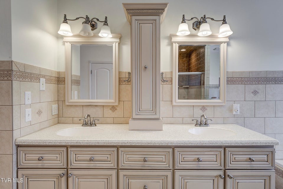 Photo #37: 2272 Bullock Hollow Rd 