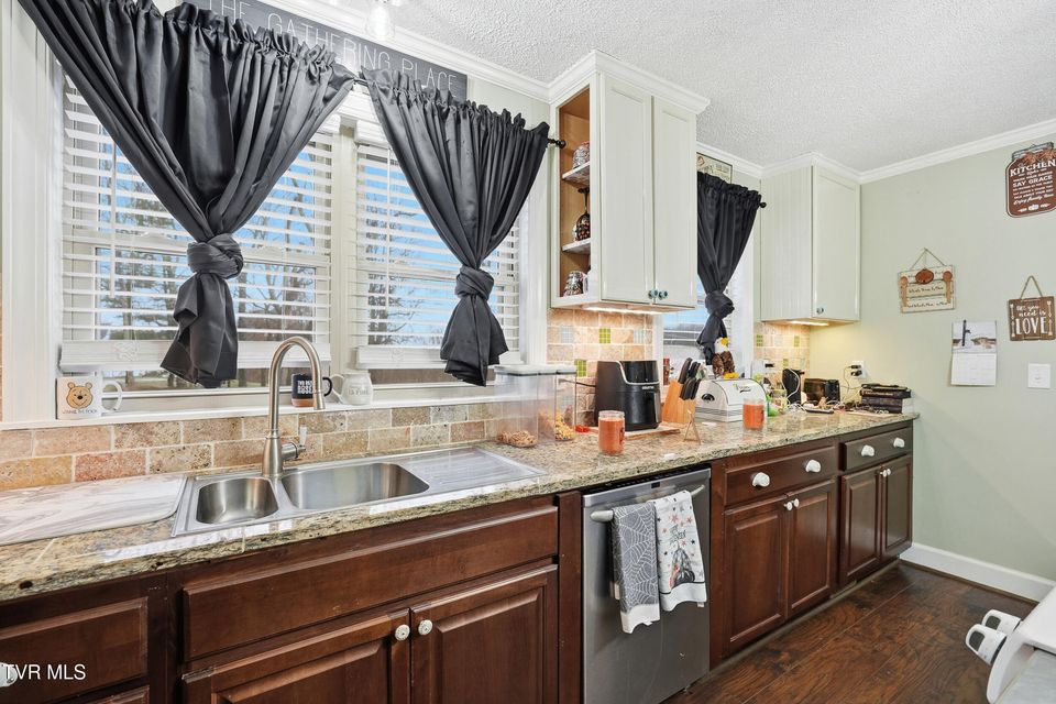 Photo #11: 101 Buncomb Hill Road