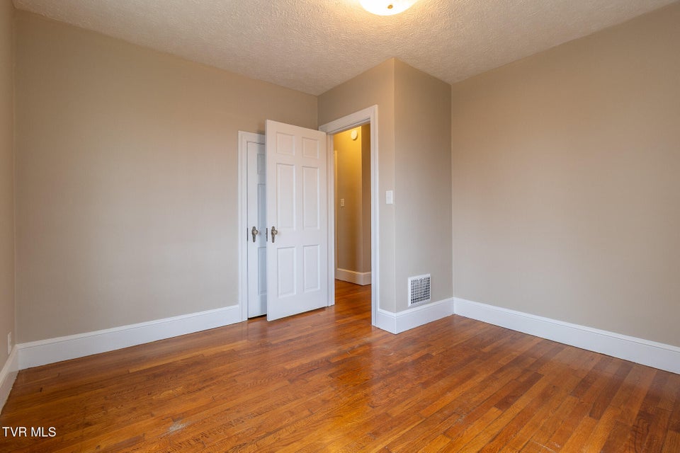 Photo #22: 165 Sevier Avenue