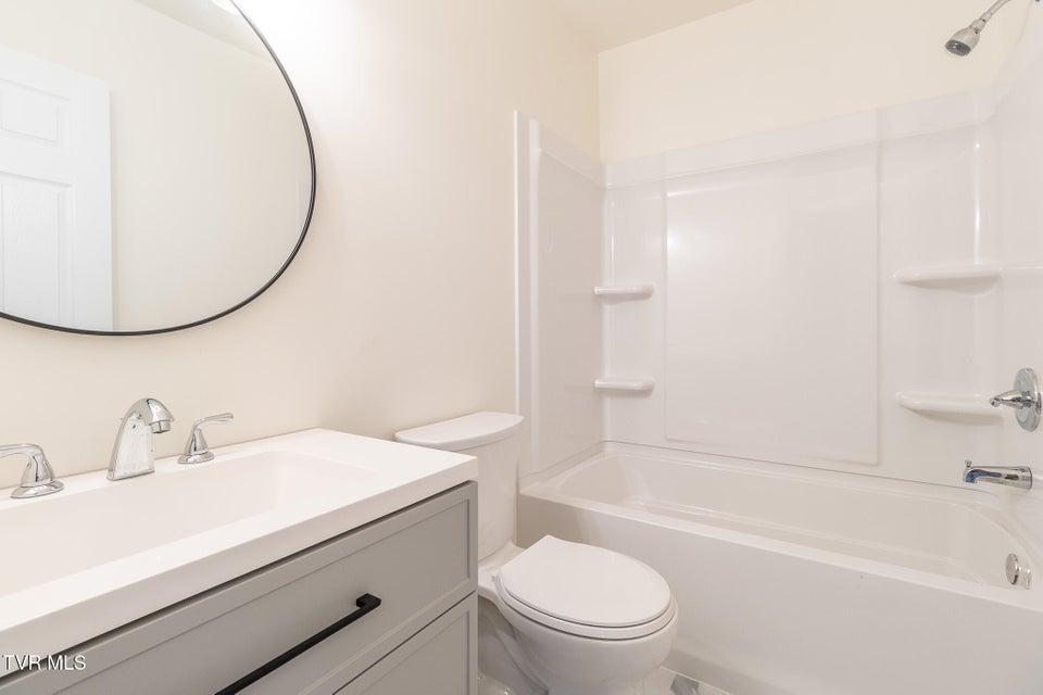 Photo #24: 165 Sevier Avenue