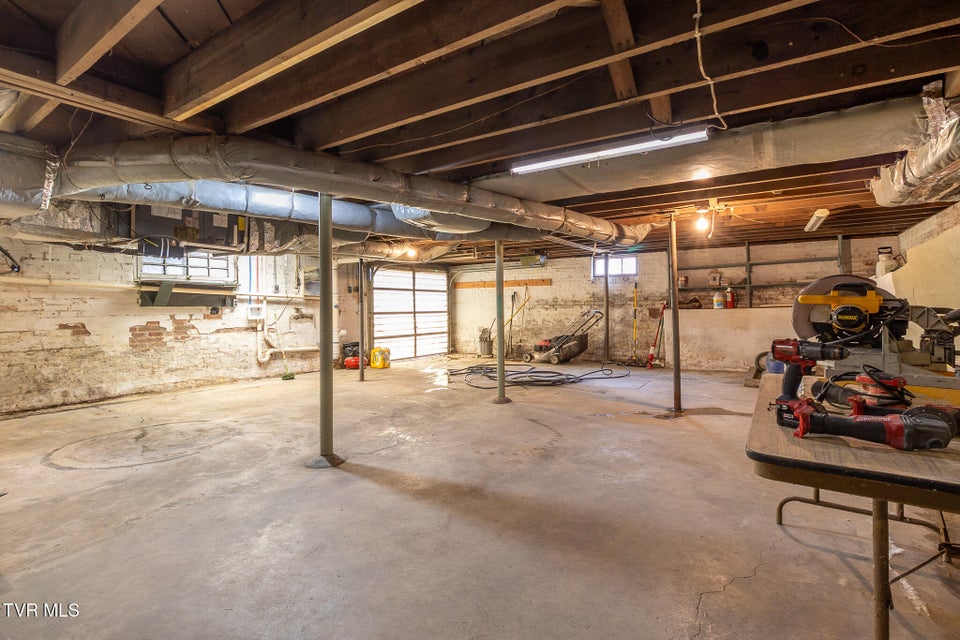 Photo #29: 165 Sevier Avenue