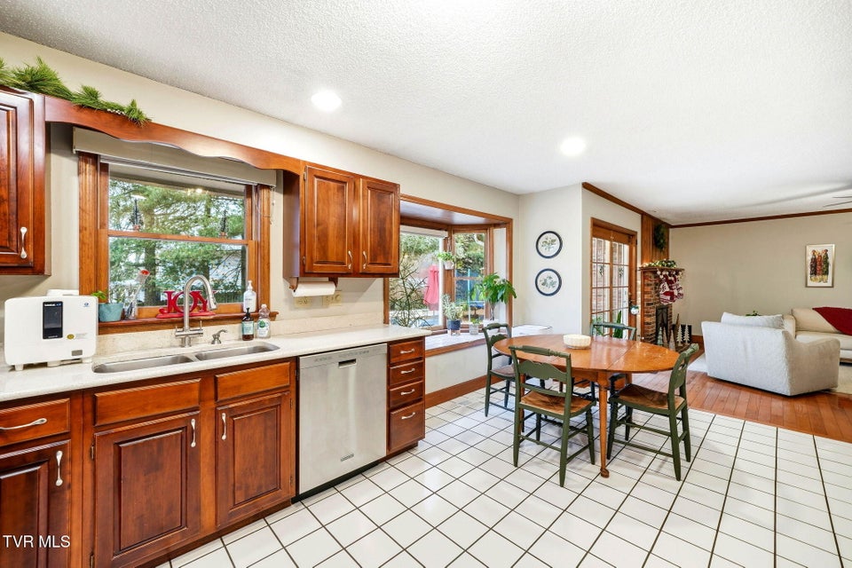 Photo #14: 3303 Honeywood Drive