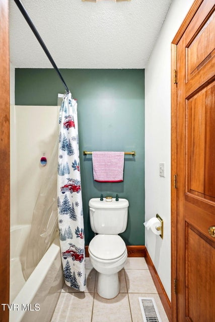 Photo #33: 3303 Honeywood Drive