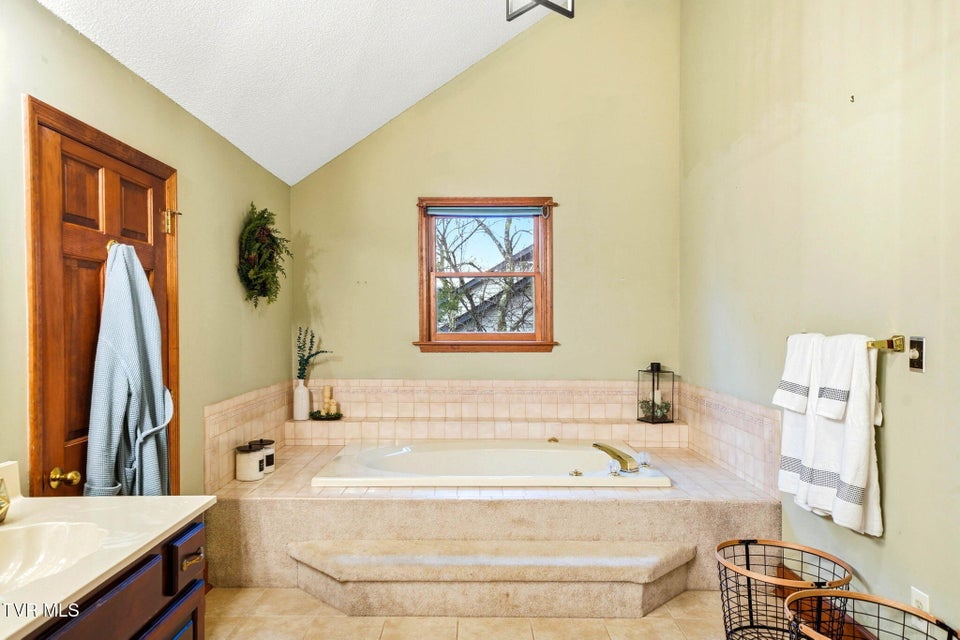 Photo #23: 3303 Honeywood Drive