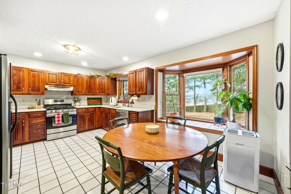 Photo #17: 3303 Honeywood Drive