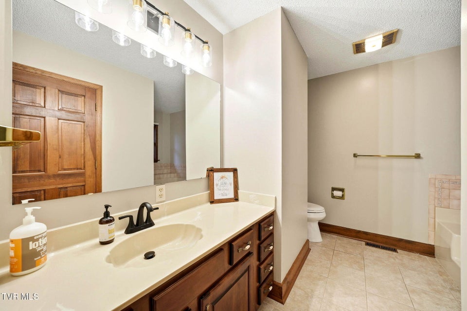 Photo #29: 3303 Honeywood Drive