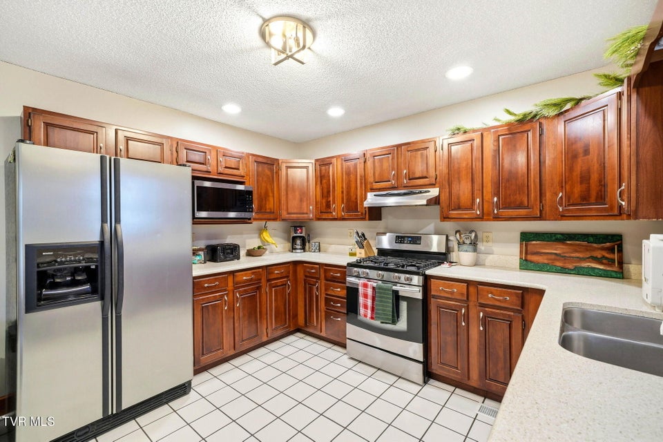 Photo #16: 3303 Honeywood Drive