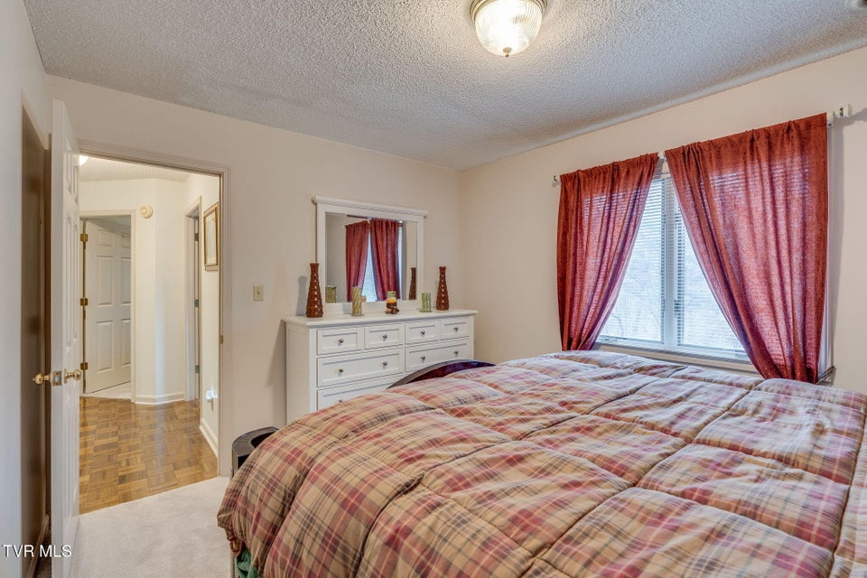 Photo #25: 171 Aston Court