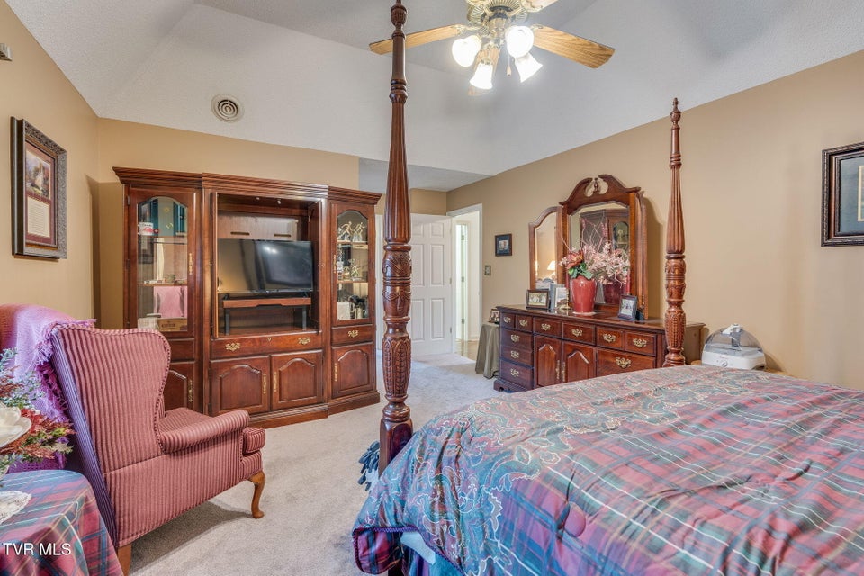 Photo #21: 171 Aston Court