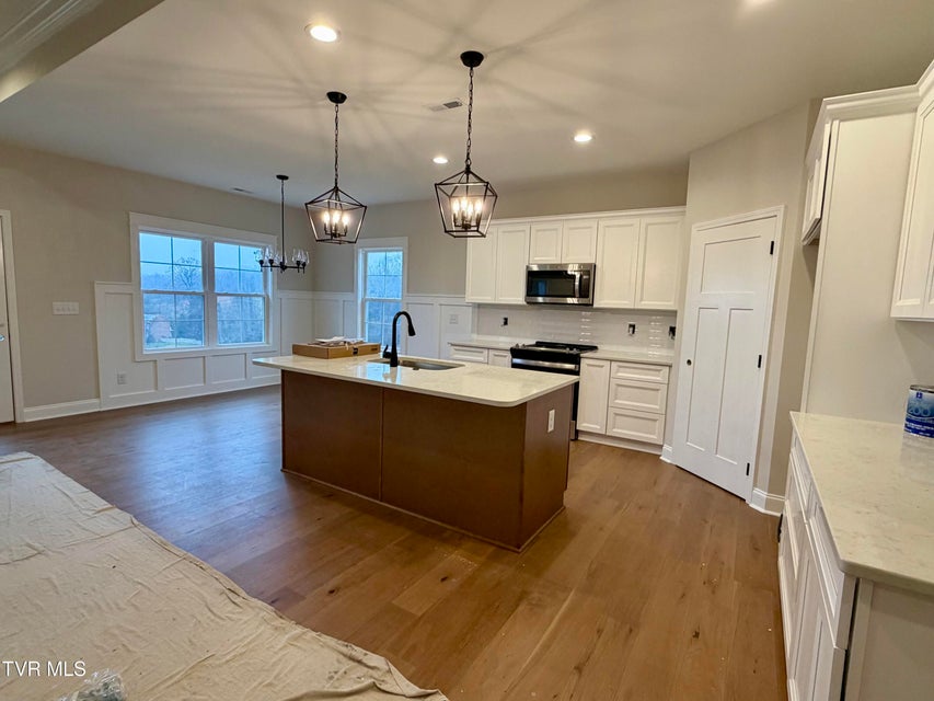 Photo #4: 234 Ruby Rose Ridge