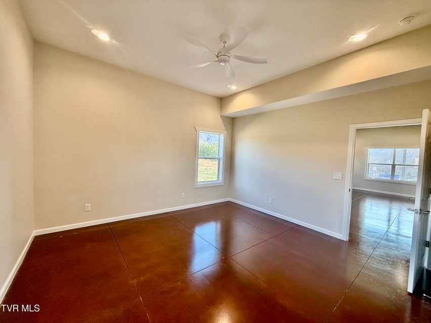 Photo #25: 2114 Powell River Rd 