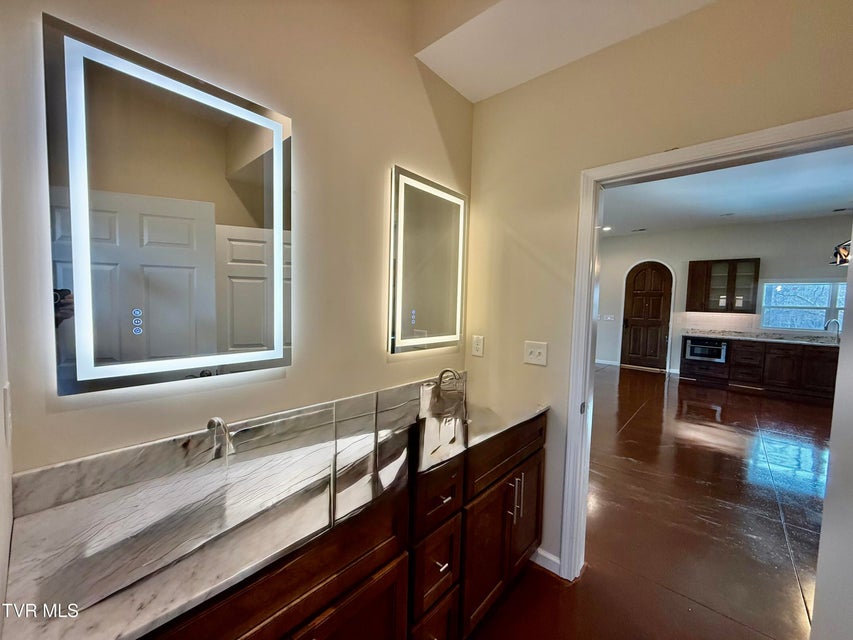 Photo #31: 2114 Powell River Rd 