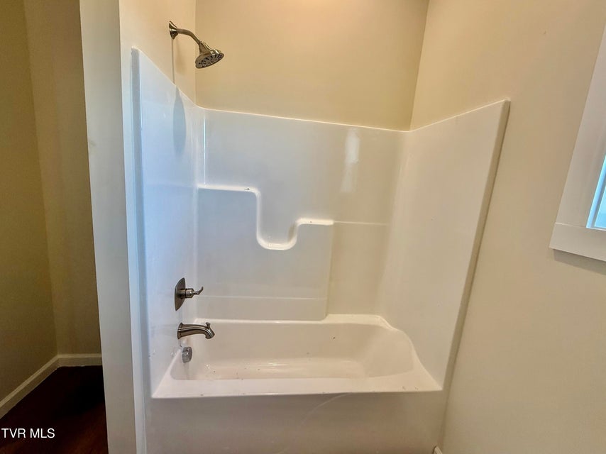 Photo #41: 2114 Powell River Rd 