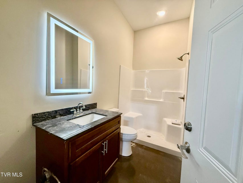 Photo #53: 2114 Powell River Rd 