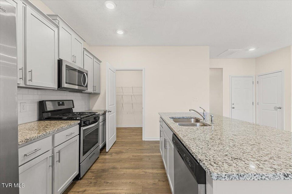 Photo #12: 414 Brinkleys Way Way