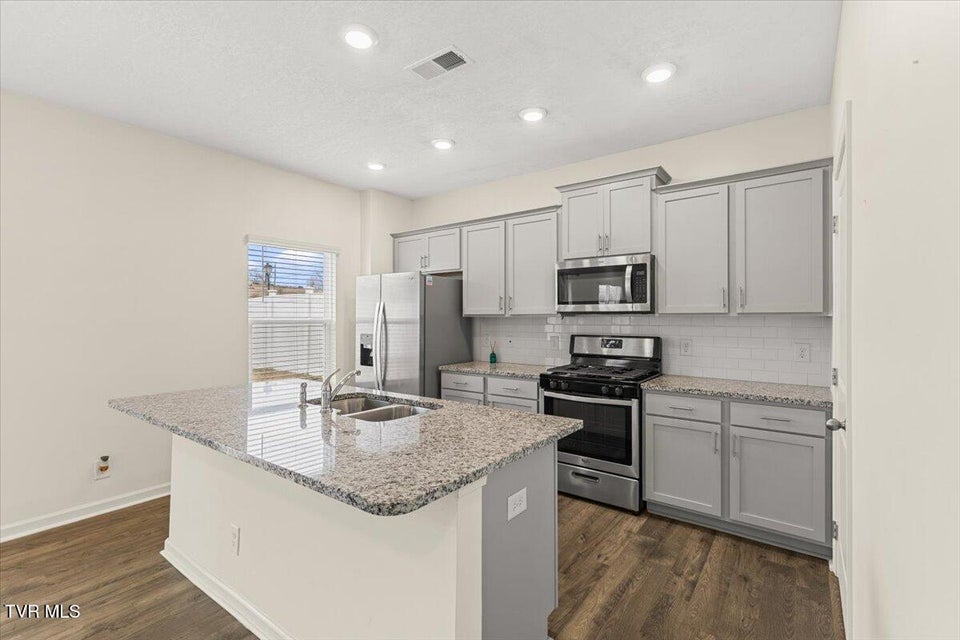 Photo #14: 414 Brinkleys Way Way